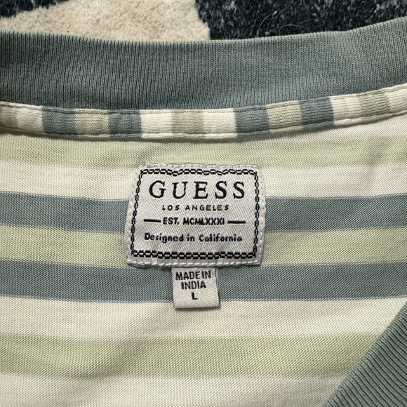 Vintage Guess TShirt mens large - Picture 3 of 3